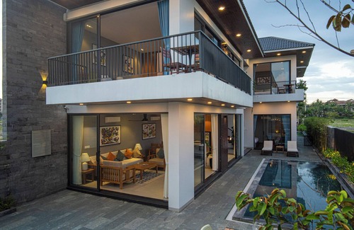 Cua Đai Villa | Seaside Villa/Beachfront Proximity/Private Pool