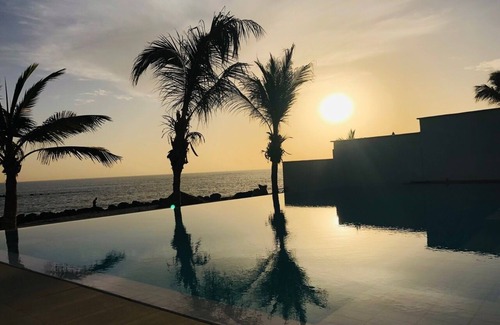 Ngaparou Villa | Seaside villa with pool