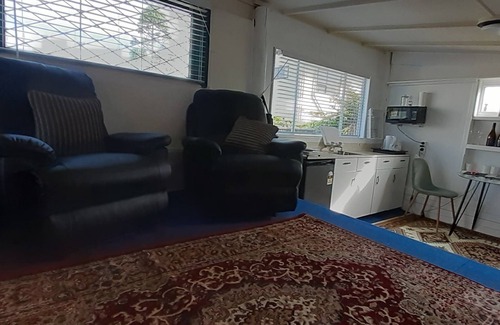 Westport Cottage | Seaside with sheltered garden and cycle trail access. Winter discounts now on.