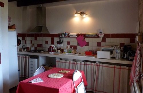 Saint-Etienne-du-Gres Other | Seasonal renting house, Saint Etienne du Grès, large view on the Alpilles