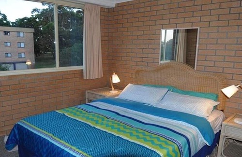 Nelson Bay Apartment | Seaspray- Walk to the beach