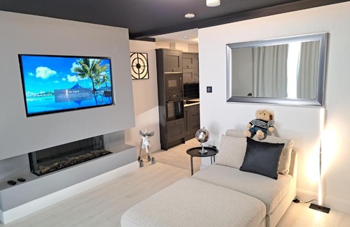 Cobh Apartment | SeaView Apartment Suite