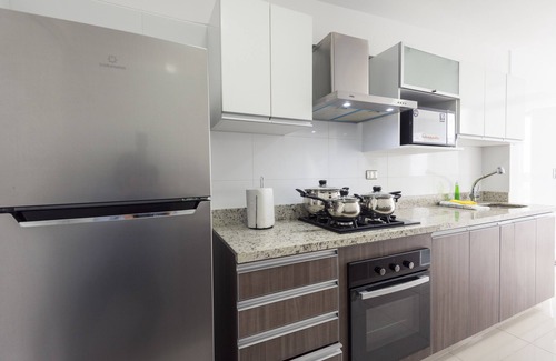 Miraflores Apartment | Seaview Balcony 4BR/3BA MIRAFLORES