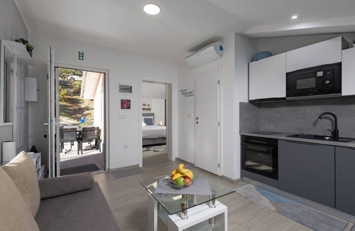 Zagorje Apartment | Seaview House - Leana Apartment, Plomin, Croatia