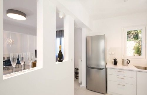 Corfu Town Apartment | Seaview Luxurious Apartment near Corfu Town