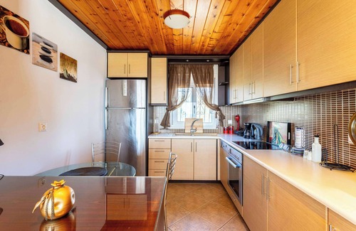 Agrilos Apartment | Seaview & Nature Retreat - Filiatras Cozy Hideaway