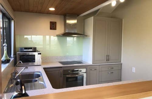 Britannia Heights House | Seaview Nelson Home Kalimna