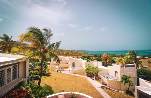 Teagues Bay Villa | Seaview Paradise; located on Golf course!