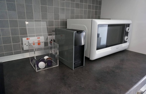 Għadira Apartment | Seaview Penthouse Modern 2 bedroom 50 mts from beach