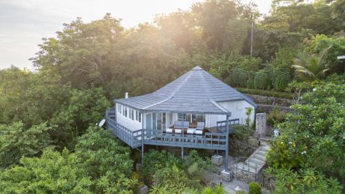 Mushroom Bay Villa | Seaview Private Villas