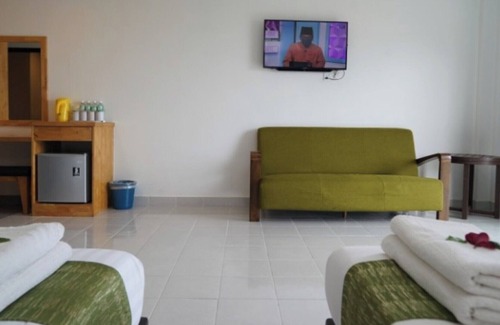 Lubok Buaya Apartment | Seaview room with balcony 4-5pax @ Cenang Beach