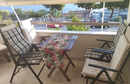Nea Michaniona Apartment | Seaview to Olympus, sunny, cosy apartment