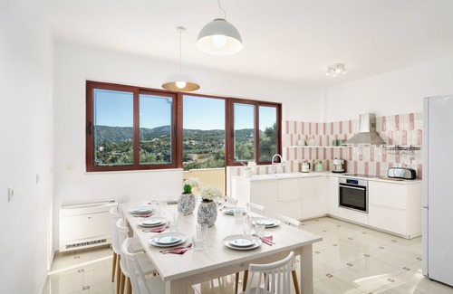 Xiro Chorio Villa | Seaview Villa w/Private Pool, BBQ,1,5km from beach with breathtaking views