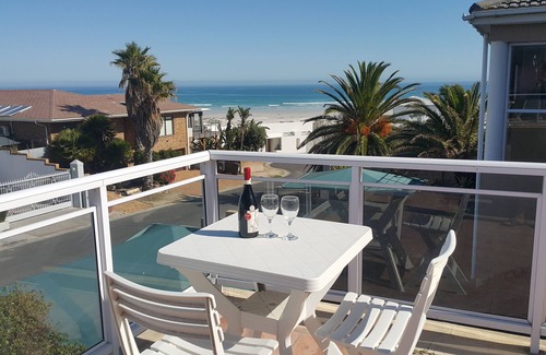 Melkbosstrand House | Seaviews and Sunsets.