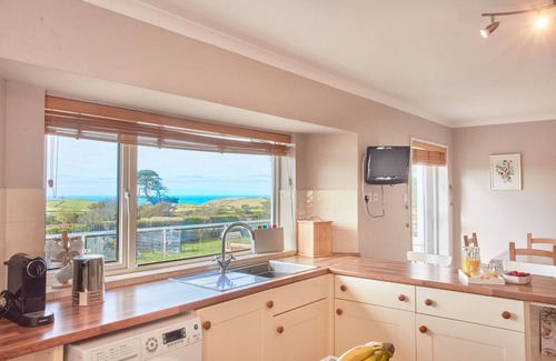 Trelights House | Seawynds is a lovely spacious property with panoramic coastal views set above the picturesque cove o