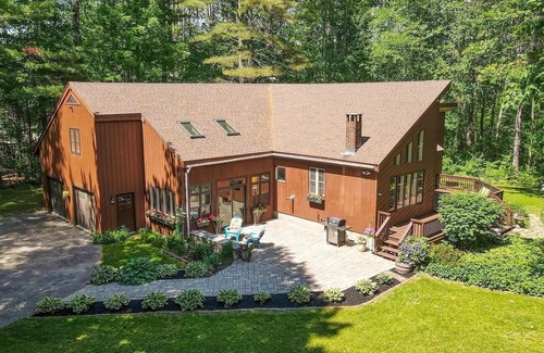 Windham House | Sebago Pine Lodge +Bonus Yurt!