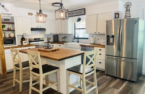 Sebring Other | Sebring Florida Farmhouse just minutes from Raceway