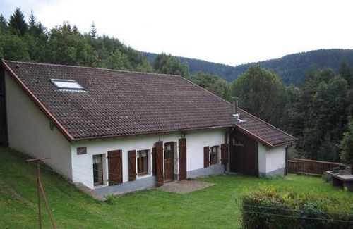 Miellin Cottage | Secluded Vosges house with fireplace, hiking, and private parking
