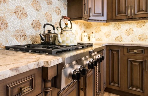 West Bloomfield House | Secluded Getaway, Relax & Energize, Wildlife, Nature Trail, Fun Kids Playground!