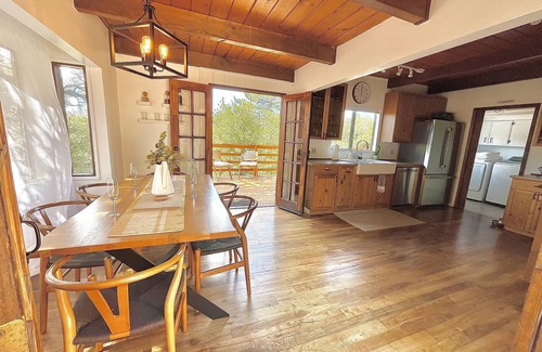 Idyllwild House | Secluded 1 acre Mountain Home - Hot Tub, 3 Decks & Direct National Forest Access