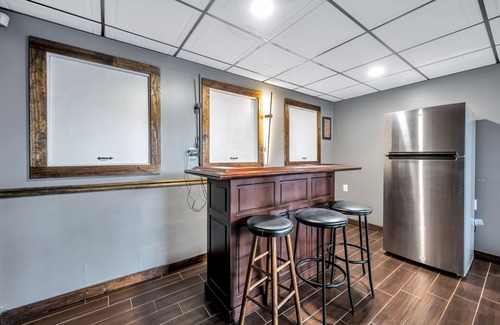 Blakeslee House | Secluded 20 acre Near ski, fish. Hot tub, swim spa