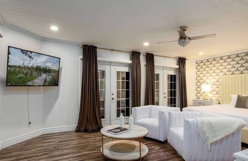 Palm City House | Secluded 3 Acres 5500 sf Waterfront|Pool|Dock|Game
