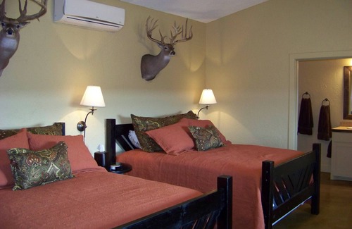 Mullin Cabin | Secluded 5F Ranch in Texas, Fish, swim, hike, wildlife - family FUN, adventures!