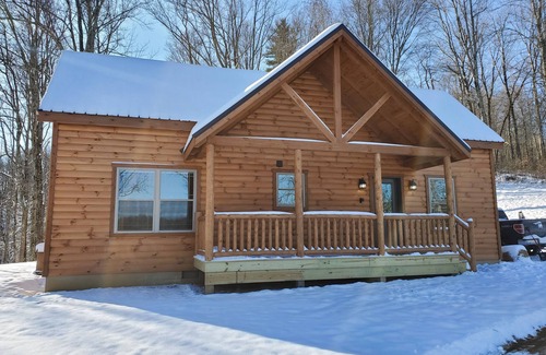 Rockbridge Cabin | Secluded, beautiful cabin with hot tub and fire pit in heart of Hocking Valley!