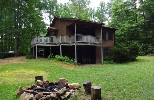 Dyke Cabin | Secluded cabin for 2 in Blue Ridge Mountains, 2 nite minimum weekends