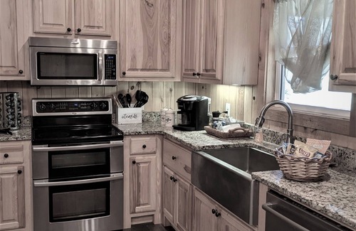 Troy Cabin | Secluded cabin just 2.5 miles from Troy University