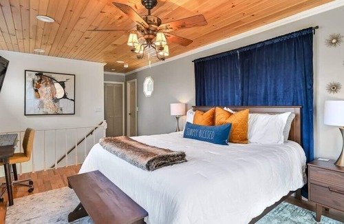Canton House | Secluded Cabin with Mountain Views & Hot Tub