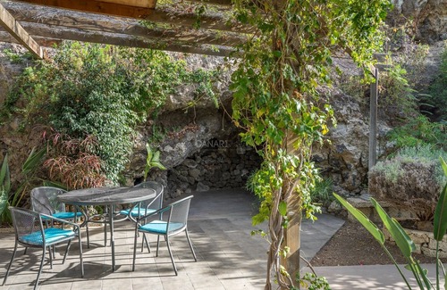 Candelaria Cottage | Secluded Casita in Sunny Southeast with Private Pool, Terrace and Barb