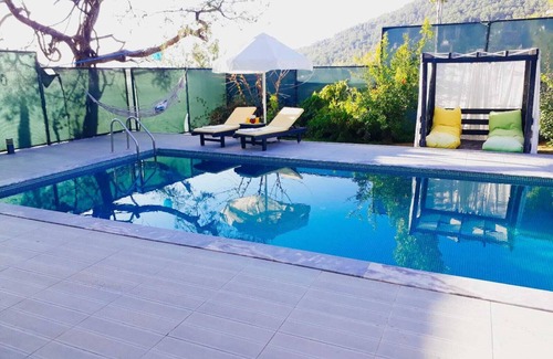 Islamlar Villa | Secluded Contemporary Honeymoon Villa with Private Pool