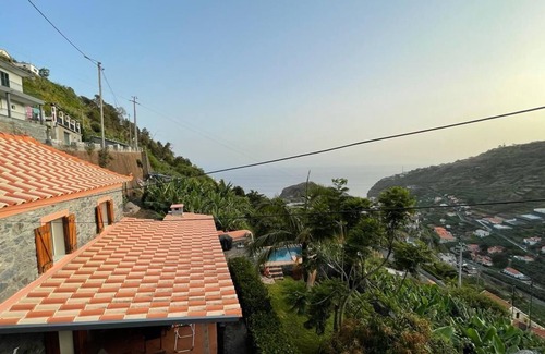 Tabua House | Secluded cottage w pool, oceanside and mountain view, 3BR, 3BA