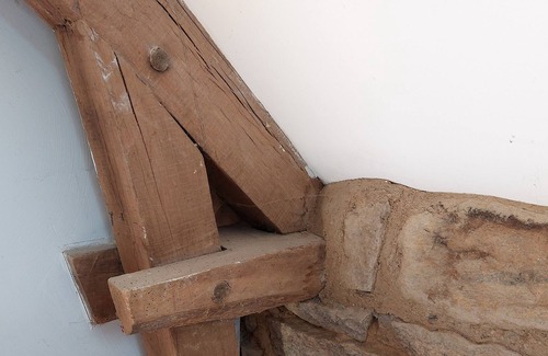 Camors House | Secluded country house near small town - a short drive from beaches