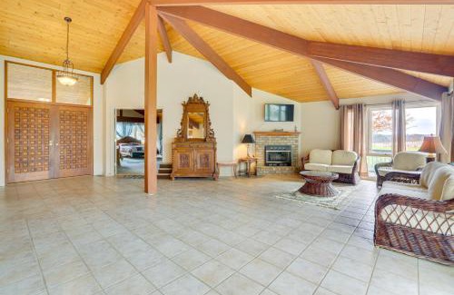 Siler City House | Secluded Countryside Home with Deck in Siler City