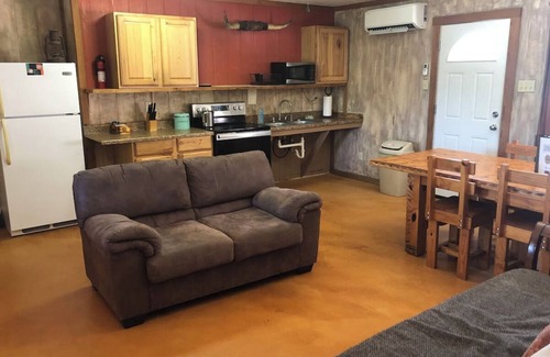 Paluxy Cabin | Secluded, family friendly, cabin located on 140 acre wildlife refuge.