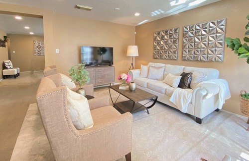 Converse House | Secluded Family Home- Self Check in & Free Parking
