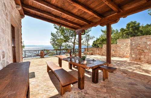 Zastrazisce House | Secluded fisherman's cottage Cove Golubinka, Hvar (K-14344)