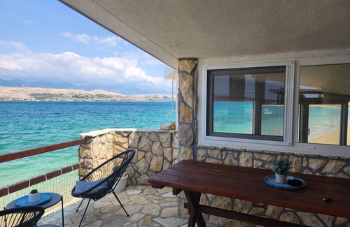 Zrce House | Secluded fisherman's cottage Cove Prnjica, Pag (K-12620)