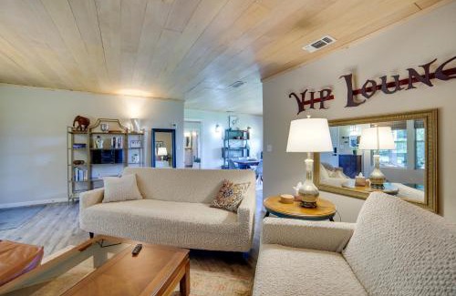 Winnsboro House | Secluded Getaway on about 10 Acres in The Piney Woods!