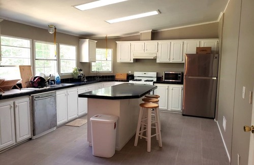Wattsville House | Secluded Home near Chincoteague Island with VB&BB