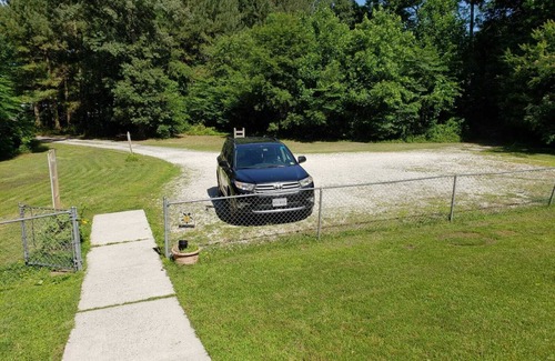 Wattsville House | Secluded Home near Chincoteague Island with VB&BB
