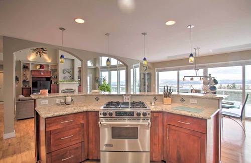 Post Falls House | Secluded Home w/Pool ~ 14 Mi to Coeur d'Alene!