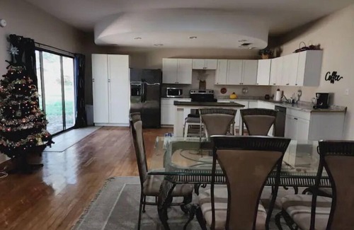 Candler House | Secluded in the City