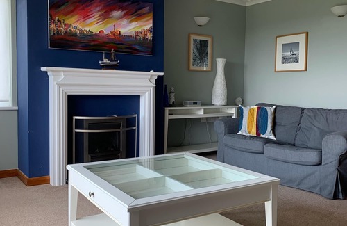 Haverfordwest House | Secluded large modern house with self contained private garden and own lane