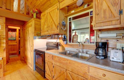 Warne House | Secluded Mountain Cabin with Decks and Gazebo!