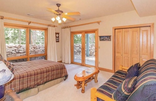 Lake George House | Secluded Mountain estate with steam room, plenty of hiking and exploring trails