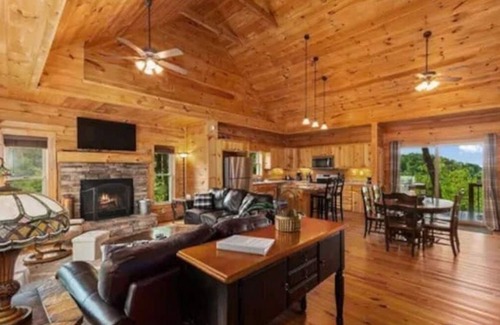 Whittier House | Secluded mountain privacy