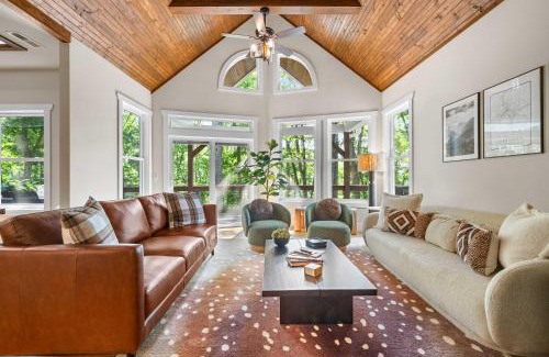 Asheville House | Secluded Mountain Retreat Near Downtown AVL
